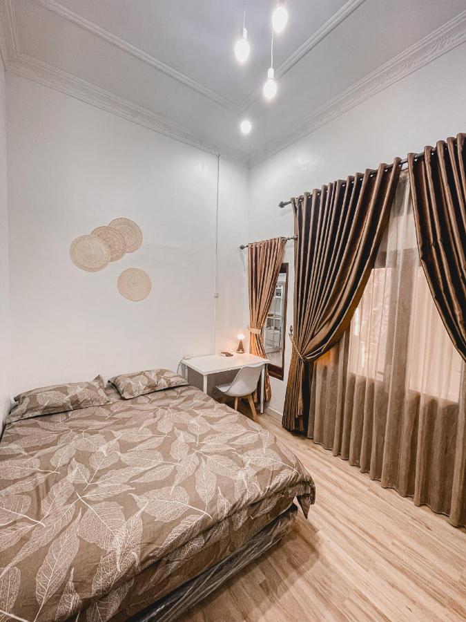 Ostic House Hostel Yogyakarta Exterior photo